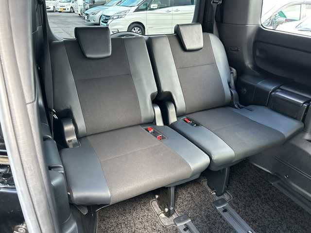 トヨタ ノア ハイブリッド Si ダブルバイビー 大阪府 2018(平30)年 5.1万km ブラック トヨタセーフティセンス　純正１０型ナビ　フリップダウンモニター　バックカメラ　両側パワースライドドア　前席シートヒーター　ハーフレザーシート　クルーズコントロール　前後ドラレコ　ＥＴＣ　ＬＥＤオートライト　ＣＤ　ＤＶＤ　ＢＴ　フルセグTV