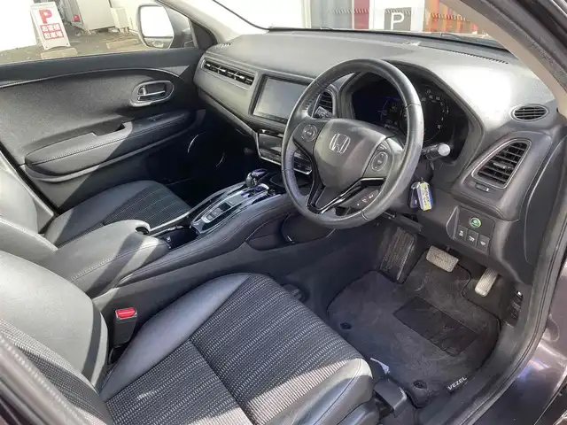 ホンダ ヴェゼル ハイブリッド Z 千葉県 2014(平26)年 9.8万km ルーセブラックM 【(株)IDOMが運営する【じしゃロン八千代店】の自社ローン対象車両になります。こちらは現金ご利用時の価格です。自社ローンご希望の方は別途その旨お申付け下さい。】/純正ナビ/バックカメラ/両側パワースライドドア/衝突軽減システム/クルーズコントロール/LEDヘッドライト