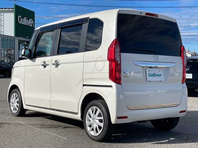 ホンダ Ｎ ＢＯＸ 富山県 2018(平30)年 7.4万km プレミアムホワイトパールⅡ 社外８型メモリナビゲーション/型番：AVIC-RL901/【CD/DVD/BT/AUX/フルセグTV】/バックカメラ/ビルトインＥＴＣ　/ドライブレコーダー　/スマートキー一体型純正エンジンスターター　/パワースライドドア　/革調シートカバー　/ＬＥＤヘッドライト　/前席シートヒーター/純正フロアマット