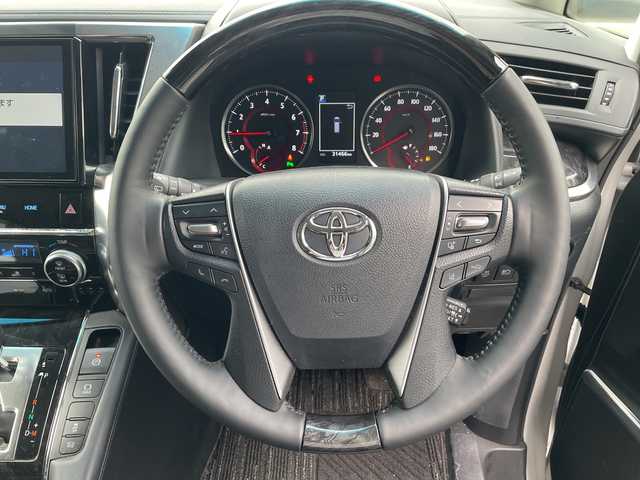 トヨタ アルファード S Cパッケージ 長野県 2019(平31)年 3.2万km ホワイトパールクリスタルシャイン 禁煙車/モデリスタエアロ（F・S・R）/純正10インチナビ【NSZN-Z68T】/(CD/DVD/フルセグTV/Bluetooth)/セーフティセンス/・プリクラッシュセーフティ/・レーントレーシングアシスト/・アダプティブハイビームシステム/・レーダークルーズコントロール/・ロードサインアシスト/・インテリジェントクリアランスソナー/バックカメラ/ビルトインETC/前後ドライブレコーダー/パワーバックドア/両側パワースライドドア/ブラック合皮シート/パワーシート（運転席メモリー機能付）/前席シートヒーター/前席ベンチレーション/ステアリングヒーター/ウッドコンビステアリング/電動パーキングブレーキ/ブレーキホールド/3眼LEDヘッドライト/フォグランプ/オートライト/スマートキー/Pスタート/電動格納ミラー/純正18インチAW/純正フロアマット