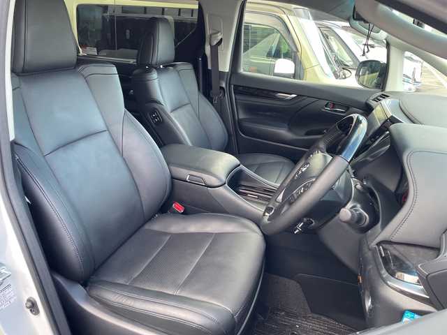 トヨタ アルファード S Cパッケージ 長野県 2019(平31)年 3.2万km ホワイトパールクリスタルシャイン 禁煙車/モデリスタエアロ（F・S・R）/純正10インチナビ【NSZN-Z68T】/(CD/DVD/フルセグTV/Bluetooth)/セーフティセンス/・プリクラッシュセーフティ/・レーントレーシングアシスト/・アダプティブハイビームシステム/・レーダークルーズコントロール/・ロードサインアシスト/・インテリジェントクリアランスソナー/バックカメラ/ビルトインETC/前後ドライブレコーダー/パワーバックドア/両側パワースライドドア/ブラック合皮シート/パワーシート（運転席メモリー機能付）/前席シートヒーター/前席ベンチレーション/ステアリングヒーター/ウッドコンビステアリング/電動パーキングブレーキ/ブレーキホールド/3眼LEDヘッドライト/フォグランプ/オートライト/スマートキー/Pスタート/電動格納ミラー/純正18インチAW/純正フロアマット