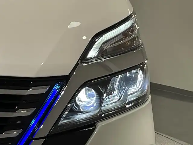 日産 セレナ e－パワー ハイウェイスター V 愛知県 2021(令3)年 2万km ブリリアントホワイトパール 純正１１インチナビ　/Bluetooth/TV/CD/DVD/HDMI/デジタルインナーミラー　/両側パワースライドドア　/アダプティブコントロールクルーズ　/ブラインドスポットモニター　/ビルトインＥＴＣ　/前後ドライブレコーダー　/衝突被害軽減システム/レーンキープアシスト/コーナーセンサー/横滑り防止システム/オートLEDヘッドライト/フォグランプ/ダブルエアコン