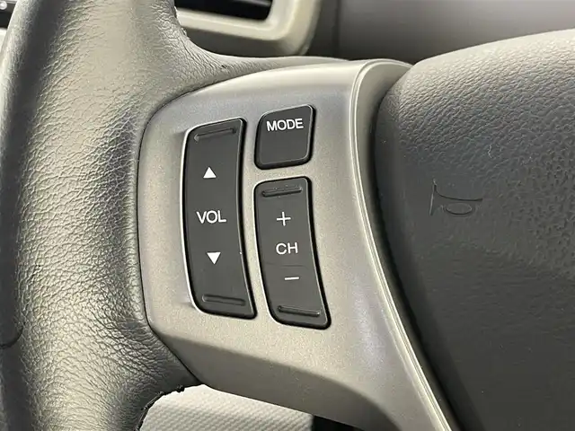 ホンダ フリード ハイブリット ジャストセレクション 埼玉県 2013(平25)年 4.1万km プレミアムブルーオパールメタリック 純正ナビ　/ビルトインＥＴＣ　/前後ドライブレコーダー　/バックカメラ　/横滑り防止装置　/クルーズコントロール　/ＡＢＳ　/両側パワースライド　/ハーフレザー　/ＬＥＤヘッドライト　/オートライト　/純正フロアマット/3列シート