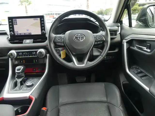 トヨタ ＲＡＶ４ アドベンチャー オフロードPKG 千葉県 2021(令3)年 4.6万km アティチュードブラックマイカ Toyota Safety Sense/・プリクラッシュセーフティ/・レーンディパーチャーアラート/・オートハイビーム/・レーダークルーズコントロール/・ブラインドスポットモニター/パワーバックドア/前席エアシート/シートヒーター/運転席パワーシート/9インチ純正コネクトナビ/【Bluetooth接続】/パノラミックビューモニター/ワイヤレス充電/ETC（2.0）/LEDヘッドライト/フォグライト/ウインカーミラー/リバース連動ドアミラー（左）/革巻きステアリング/ステアリングヒーター/ステアリングスイッチ/クリアランスソナー/純正18インチアルミホイル/サイド/カーテンエアバッグ/スマートキー