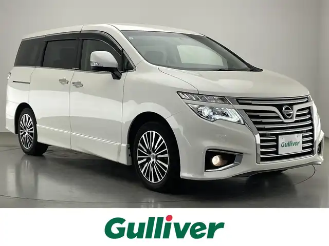 日産 エルグランド 250ハイウェイスターS 愛知県 2017(平29)年 4.2万km ブリリアントホワイトパール 純正９型ナビ　フルセグＴＶ　Ｂｌｕｅｔｏｏｔｈ　純正後席モニター　バックカメラ　両側パワースライドドア　ハーフレザーシート　オットマン　ＥＴＣ　ドライブレコーダー　純正アルミ　プッシュスタート　禁煙車