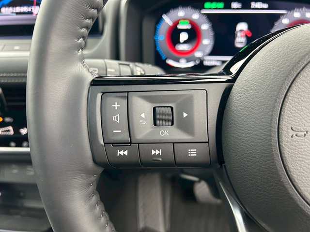 日産 エクストレイル G e－4ORCE 福井県 2023(令5)年 1.5万km ブリリアントホワイトパール/スーパーブラック 2トーン 純正メーカーオプションナビ/・全方位カメラ/・Bluetooth接続/・アップルカープレイ　/・アンドロイドオート/・フルセグTV/・USB入力端子/２．０プロパイロット/ＲＡＹＳ２０インチアルミホイール/レザーシート/シートヒーター（運転席＆助手席）/パワーシート　（運転席＆助手席）/純正ビルトインＥＴＣ２．０/電動リアゲート　/ヘッドアップディスプレイ/ニスモドアハンドルプロテクター/純正フロアマット