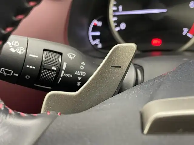 レクサス ＮＸ 300 スパイス&シック 埼玉県 2020(令2)年 2.8万km ソニッククォーツ メーカーナビ　黒合皮シート　ＢＳＭ　三眼ＬＥＤヘッドライト　ドライブレコーダー　ＥＴＣ２．０　セーフティシステムプラス　レーダークルーズコントロール　パワートランク　ベンチレーション　バックカメラ