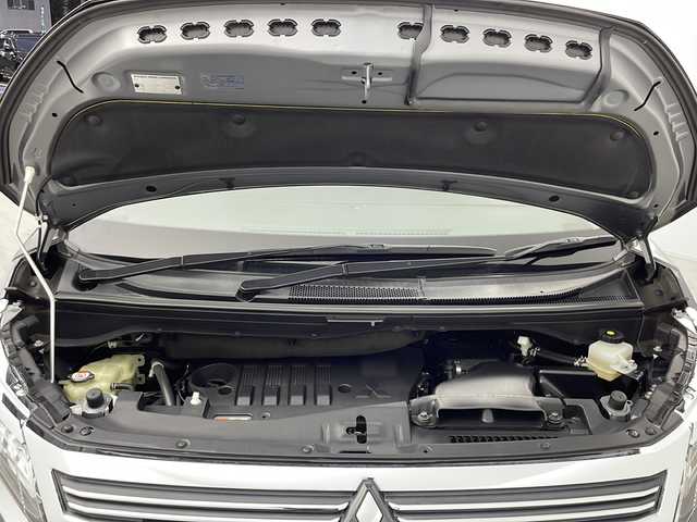三菱 デリカＤ：５ アーバンギア G パワーパッケージ 千葉県 2019(令1)年 5.1万km アイガーグレーメタリック 純正10インチナビ/CD＆DVD＆BT＆USB＆フルセグTV/11/5インチ後席モニター/FCM/LDW/BSM/レーダークルーズコントロール/ビルトインETC/アラウンドビューモニター/パドルシフト/運転席・助手席シートヒーター/電動パーキングブレーキ（オートホールド付き）/両側パワースライドドア/純正フロアマット/純正ドアバイザー/純正18インチアルミホイール/LEDヘッドライト（オートライト付き）/LEDフォグライト/アイドリングストップ/ウィンカーミラー/プッシュスタート