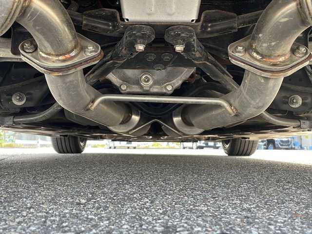 日産 フェアレディ Ｚ バージョンT 富山県 2018(平30)年 2.5万km ブリリアントシルバー 禁煙／純正ナビ／ＴＶ／バックカメラ／ホワイトレザー／ＢＯＳＥサウンド／社外マフラー／スペアキー／ＥＴＣ