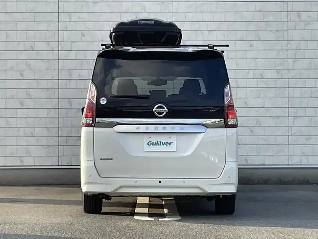 日産 セレナ X V 福岡県 2022(令4)年 4.2万km ブリリアントホワイトパール 純正10型SDナビ(フルセグTV/CD/DVD/BT)オールアラウンドビューブラインドスポットコーナーセンサー両側パワスラドラレコETC純正フロアマットプッシュスタートスマートキー