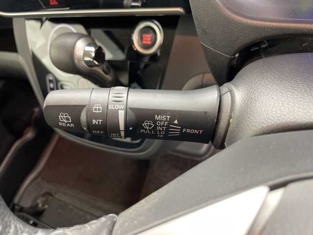 日産 デイズ ルークス ハイウェイスターX 道央・札幌 2016(平28)年 5.1万km スパークリングレッドM ・４WD/・純正ナビ/　CD/DVD/BT/SD/・フルセグTV/・アラウンドビューモニター/・エマージェンシーブレーキ/・運転席シートヒーター/・左パワースライドドア /・アイドリングストップ/・ドライブレコーダー/・モニター付きインナーミラー/・アイドリングストップ/・オートライト/・HIDヘッドライト/・フォグランプ/・プッシュスタート/・スマートキー/・純正フロアマット/・純正ドアバイザー/・14インチ純正アルミホイール/・スペアキー