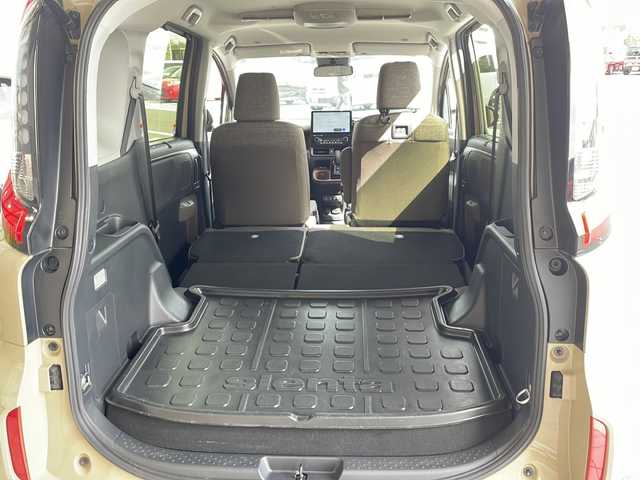 トヨタ シエンタ ハイブリッド Z 愛知県 2022(令4)年 2.2万km ベージュ 衝突軽減システム/純正10.5型ディズプレイオーディオ　ナビあり/全方位カメラ/両側パワースライドドア/レーダークルーズコントロール/シートヒーター/フルセグ/Bluetooth/バックカメラ/コーナーセンサー/ブラインドスポットモニター/LEDヘッドライト/ステアリングヒーター/オートマチックハイビーム/ETC/ステアリングスイッチ/スマートキー/プッシュスタート