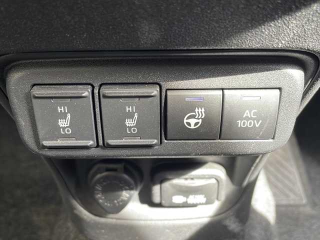 トヨタ シエンタ ハイブリッド Z 愛知県 2022(令4)年 2.2万km ベージュ 衝突軽減システム/純正10.5型ディズプレイオーディオ　ナビあり/全方位カメラ/両側パワースライドドア/レーダークルーズコントロール/シートヒーター/フルセグ/Bluetooth/バックカメラ/コーナーセンサー/ブラインドスポットモニター/LEDヘッドライト/ステアリングヒーター/オートマチックハイビーム/ETC/ステアリングスイッチ/スマートキー/プッシュスタート