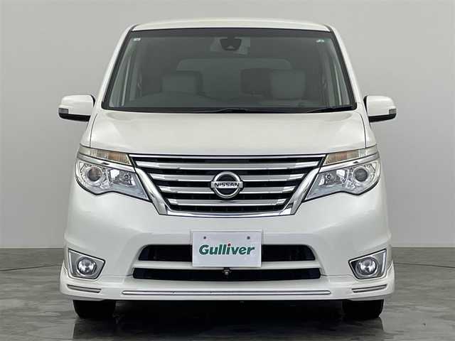 日産 セレナ ハイウェイS G Sハイブリッド 群馬県 2014(平26)年 7.6万km ブリリアントホワイトパール 社外８インチナビ　フリップダウンモニター１０．１インチ　バックカメラ　クルーズコントロール　エマージェンシーブレーキ　車線逸脱警報　両側パワースライドドア　ＬＥＤヘッドライト　ハーフレザーシート