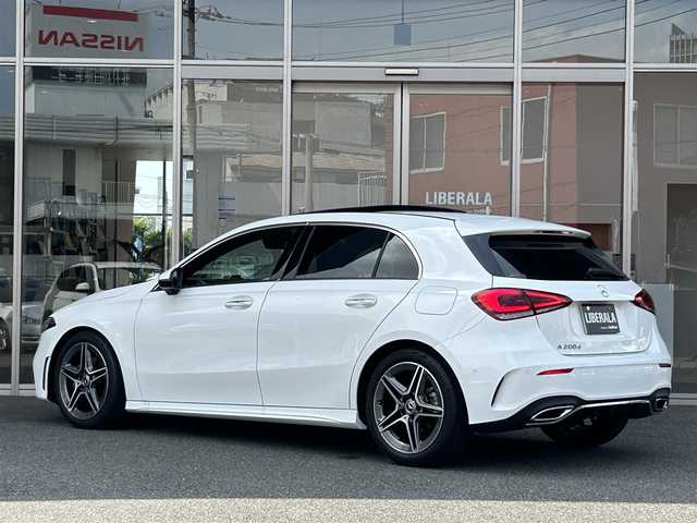 メルセデス・ベンツ Ａ２００ｄ AMGライン 福岡県 2022(令4)年 1.9万km ポーラホワイト パラノミックスライディングルーフ　/ＡＭＧラインＰＫＧ　/マルチビームＬＥＤライト　/純正グリル付　/ハーフレザー　/純正ナビ／フルセグ　/Ｂｌｕｅｔｏｏｔｈ　/シートヒーター　/純正１８インチＡＷ　/ＥＴＣ２．０