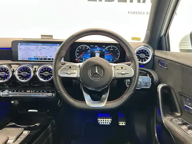メルセデス・ベンツ Ａ２００ｄ AMGライン 福岡県 2022(令4)年 1.9万km ポーラホワイト パラノミックスライディングルーフ　/ＡＭＧラインＰＫＧ　/マルチビームＬＥＤライト　/純正グリル付　/ハーフレザー　/純正ナビ／フルセグ　/Ｂｌｕｅｔｏｏｔｈ　/シートヒーター　/純正１８インチＡＷ　/ＥＴＣ２．０