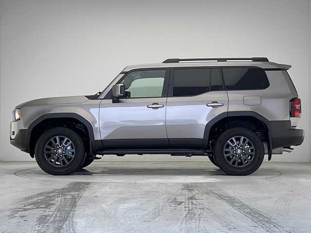 トヨタ ランドクルーザー ２５０ VX 愛知県 2024(令6)年 0.1万km アバンギャルドブロンズメタリック 衝突被害軽減ブレーキ/純正12.4インチディスプレイオーディオ（ナビあり）/サンルーフ/レーダークルーズコントロール/シートヒーター/エアーシート/フルセグTV/Bluetooth/バックカメラ/電動リアゲート/コーナーセンサー/純正アルミホイール/ルーフレール/ETC2.0/ブラインドスポットモニター/LEDヘッドライト/4WD/インテリジェントミラー/リアオートエアコン/ステアリングスイッチ/スマートキー/プッシュスタート