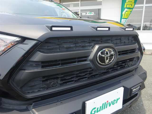 トヨタ ＲＡＶ４ アドベンチャー オフロードPKG 静岡県 2021(令3)年 2.8万km アティチュードブラックマイカ ワンオーナー/禁煙車/9インチ純正ディスプレイオーディオ/(AM/FM/BT/USB/Miracast)/ステアリングリモコン/バックガイドモニターセット/・バックカメラ/・BMS/・リアクロストラフィックオートブレーキ/セーフティセンス/・プリクラッシュセーフティ/・レーントレーシングアシスト/・レーダークルーズコントロール/・オートマチックハイビーム/・ロードサインアシスト/USB(前席×3・後席×2）/ハンドルヒーター/運転席・助手席ヒートシーター/運転席パワーシート/電子パーキング/オートブレーキホールド/プッシュスタート・スマートキー/ブラック合皮スポーティシート/TRDフロントバンパーガーニッシュ（LED付）/フロントグリルカバー/ブリッジ型ルーフレール/純正フロアマット/ビルトインETC/LEDヘッドライト/保証書・取扱説明書・ナビ説