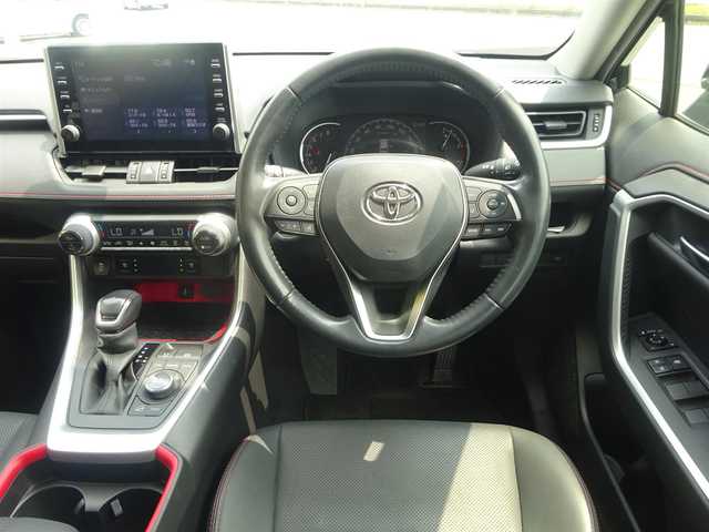 トヨタ ＲＡＶ４ アドベンチャー オフロードPKG 静岡県 2021(令3)年 2.8万km アティチュードブラックマイカ ワンオーナー/禁煙車/9インチ純正ディスプレイオーディオ/(AM/FM/BT/USB/Miracast)/ステアリングリモコン/バックガイドモニターセット/・バックカメラ/・BMS/・リアクロストラフィックオートブレーキ/セーフティセンス/・プリクラッシュセーフティ/・レーントレーシングアシスト/・レーダークルーズコントロール/・オートマチックハイビーム/・ロードサインアシスト/USB(前席×3・後席×2）/ハンドルヒーター/運転席・助手席ヒートシーター/運転席パワーシート/電子パーキング/オートブレーキホールド/プッシュスタート・スマートキー/ブラック合皮スポーティシート/TRDフロントバンパーガーニッシュ（LED付）/フロントグリルカバー/ブリッジ型ルーフレール/純正フロアマット/ビルトインETC/LEDヘッドライト/保証書・取扱説明書・ナビ説