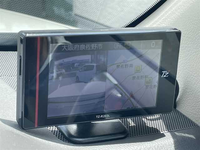 トヨタ ランドクルーザー プラド TX Lパッケージ 大阪府 2023(令5)年 1.5万km ホワイトパールクリスタルシャイン ワンオーナー/純正SDメモリナビ(NSZT-W68T)/BT/CD/SD/フルセグTV/バックカメラ/本革シート/前席パワーシート/前席シートヒーター/前席エアシート/電動格納サードシート/追従機能付きクルーズコントロール/レーンキープアシスト/前後コーナーセンサー/ドライブレコーダー/ドラレコ連動レーダー探知機/LEDヘッドライト/前後フォグランプ/オートハイビーム/本革巻ステアリング/純正19インチAW/純正フロアマット/スペアタイヤ/スペアキー