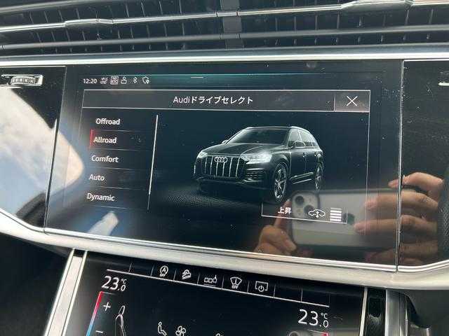 アウディ Ｑ７ 45 Sラインリミテッド 埼玉県 2020(令2)年 2.9万km グレイシアホワイトメタリック 黒革/純正メモリーナビ/(Bluetooth/USB/CD/DVD/フルセグ)/マトリクスＬＥＤヘッドライト/アダプティブクルーズコントロール/全方位カメラ/バーチャルコクピット/前席パワーシート/シートヒーター/ヘッドアップディスプレイ/パワーバックドア