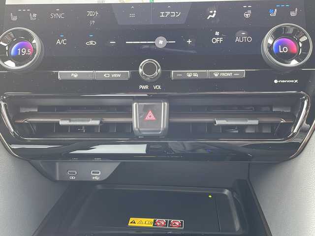 トヨタ アルファード Z 岩手県 2025(令7)年 0.1万km プラチナホワイトパールマイカ トヨタチームメイトアドバンストパーク/両側ユニバーサルステップ/ヘッドアップディスプレイ/デジタルインナーミラー/寒冷地仕様/ムーンルーフ/シーケンシャルウィンカー/純正14インチナビ/フルセグTV/バックカメラ/全方位カメラ/ビルトインETC/両側パワースライドドア/レーダークルーズコントロール/衝突被害軽減ブレーキ/レーンキープアシスト/横滑り防止装置/コーナーセンサー/パワーシート/シートヒーター/オートライト/オートハイビーム/LEDヘッドライト/フォグランプ/スマートキー/プッシュスタート/電動格納ミラー/純正18インチAW/純正フロアマット/保証書/取扱説明書