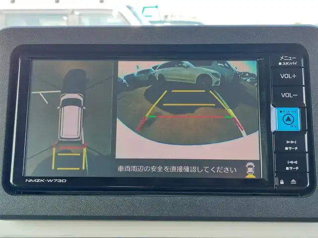 ダイハツ ムーヴ キャンバス ストライプス G 東京都 2023(令5)年 2.4万km シャイニングホワイトパール/スムーズグレーマイカメタリック 純正ナビ/フルセグ/パノラミックビューモニター/ドライブレコーダー/ETC/シートヒーター/両側パワースライドドア/アイドリングストップ/衝突軽減ブレーキ/レーンキープアシスト/コーナーセンサー/オートライト/スマートキー