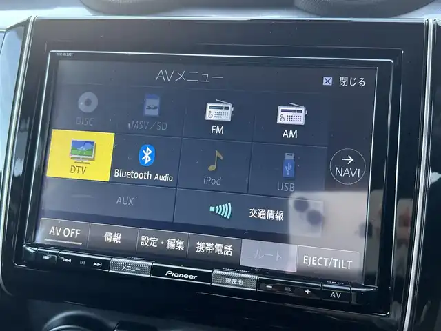 スズキ スイフト HYBRID RS 島根県 2020(令2)年 4.7万km ピュアホワイトP 登録時走行距離47048km/社外ナビ(フルセグTV・Bluetooth・AM・FM)/アイドリングストップ/レーンキープアシスト/横滑り防止装置/衝突軽減ブレーキ/ブラインドスポットモニター/コーナーセンサー/ウィンカーミラー/レーダークルーズコントロール/ドアバイザー/プッシュスタート/ステアリングスイッチ/パドルシフト付き/フォグランプ/オートライト