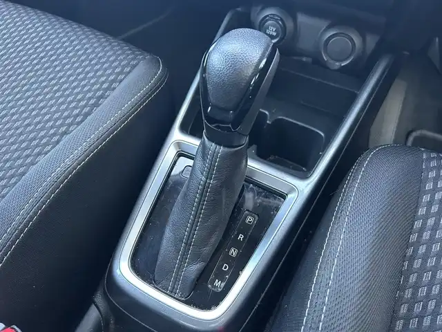 スズキ スイフト HYBRID RS 島根県 2020(令2)年 4.7万km ピュアホワイトP 登録時走行距離47048km/社外ナビ(フルセグTV・Bluetooth・AM・FM)/アイドリングストップ/レーンキープアシスト/横滑り防止装置/衝突軽減ブレーキ/ブラインドスポットモニター/コーナーセンサー/ウィンカーミラー/レーダークルーズコントロール/ドアバイザー/プッシュスタート/ステアリングスイッチ/パドルシフト付き/フォグランプ/オートライト