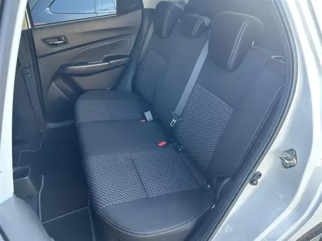 スズキ スイフト HYBRID RS 島根県 2020(令2)年 4.7万km ピュアホワイトP 登録時走行距離47048km/社外ナビ(フルセグTV・Bluetooth・AM・FM)/アイドリングストップ/レーンキープアシスト/横滑り防止装置/衝突軽減ブレーキ/ブラインドスポットモニター/コーナーセンサー/ウィンカーミラー/レーダークルーズコントロール/ドアバイザー/プッシュスタート/ステアリングスイッチ/パドルシフト付き/フォグランプ/オートライト