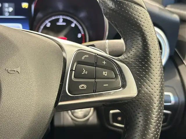メルセデス・ベンツ ＧＬＣ２２０ d 4マチックスポーツ 福岡県 2018(平30)年 2万km オブシディアンブラック ＡＣＣ／ＢＳＭ／ＨＵＤ　/アンビエントライト　/純正ナビ／ＴＶ　/３６０°カメラシステム　/Ｂｌｕｅｔｏｏｔｈ　/メモリ付パワーシート　/シートヒーター　/フットトランクオープナー　/純正１９インチＡＷ