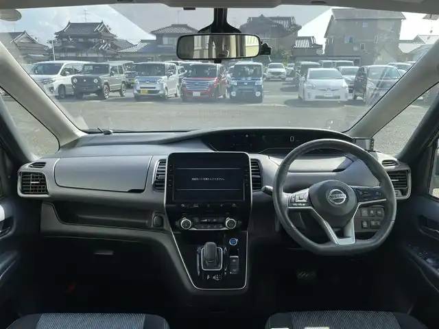 日産 セレナ e－パワー ハイウェイスター V 熊本県 2020(令2)年 6.8万km ダイヤモンドブラック 純正ナビ/・AM/FM/CD/DVD/BT/SD/・フルセグTV/アラウンドビューモニター/プロパイロット/後側方支援/エマージェンシーブレーキ/レーンキープアシスト/標識認識機能/オートマチックハイビーム/両側電動スライドドア/横滑り防止装置/LEDヘッドライト/フォグランプ/純正フロアマット/革巻きステアリング/ステアリングヒーター/ステアリングスイッチ/ETC/電動パーキングブレーキ/オートホールドブレーキ/電動格納ミラー/ウインカーミラー/ドアバイザー/後席ロールサンシェード/プッシュスタート/スマートキー