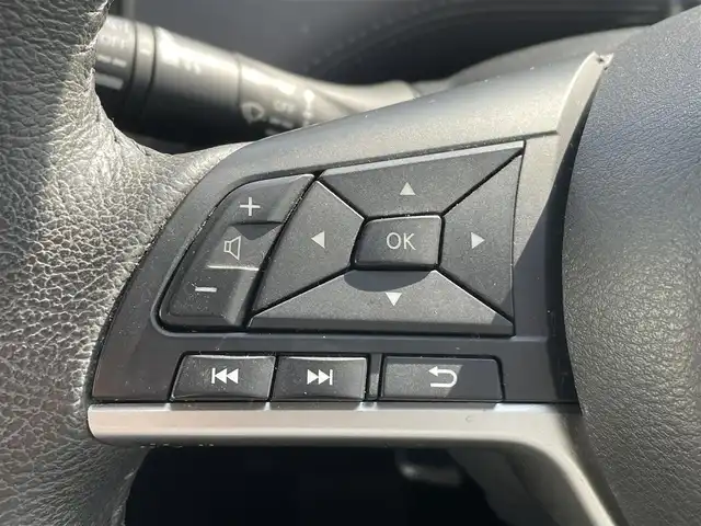 日産 セレナ e－パワー ハイウェイスター V 熊本県 2020(令2)年 6.8万km ダイヤモンドブラック 純正ナビ/・AM/FM/CD/DVD/BT/SD/・フルセグTV/アラウンドビューモニター/プロパイロット/後側方支援/エマージェンシーブレーキ/レーンキープアシスト/標識認識機能/オートマチックハイビーム/両側電動スライドドア/横滑り防止装置/LEDヘッドライト/フォグランプ/純正フロアマット/革巻きステアリング/ステアリングヒーター/ステアリングスイッチ/ETC/電動パーキングブレーキ/オートホールドブレーキ/電動格納ミラー/ウインカーミラー/ドアバイザー/後席ロールサンシェード/プッシュスタート/スマートキー