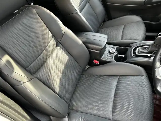 日産 エクストレイル 20Xi Vセレクション 道北・旭川 2021(令3)年 2.2万km ブリリアントホワイトパール アルパイン10インチナビ/アラウンドビューモニター/フルセグTV/プロパイロット/デジタルインナーミラー/パワーバックドア/コーナーセンサー/全席シートヒーター/ドライブレコーダー