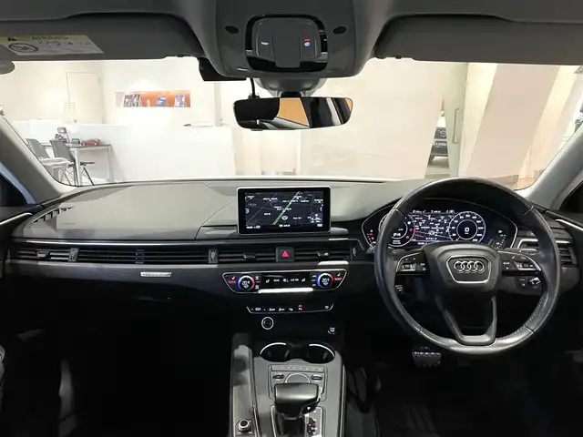 アウディ Ａ４ 2．0 TFSI クワトロ 道央・札幌 2016(平28)年 4.5万km グレイシアホワイトメタリック グレイシアホワイトメタリック/ラグジュアリーパッケージ/　・パーシャルレザー/　・シートヒーター/　・デコラティブパネルオークナチュラルグレー/　・LEDリヤコンビネーションライト/　・LEDインテリアライティング/バーチャルコックピット/アシスタンスパッケージ/　・サラウンドビューカメラ/　・アウディプレセンスリヤ/　・アウディサイドアシスト/　・サイドエアバック(リヤ)/　・パークアシスト/マトリクスLEDヘッドライト/純正メモリナビ/フルセグTV/CD/DVD/SD/USB/Bluetooth
