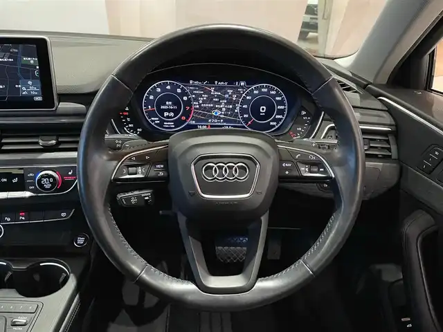 アウディ Ａ４ 2．0 TFSI クワトロ 道央・札幌 2016(平28)年 4.5万km グレイシアホワイトメタリック グレイシアホワイトメタリック/ラグジュアリーパッケージ/　・パーシャルレザー/　・シートヒーター/　・デコラティブパネルオークナチュラルグレー/　・LEDリヤコンビネーションライト/　・LEDインテリアライティング/バーチャルコックピット/アシスタンスパッケージ/　・サラウンドビューカメラ/　・アウディプレセンスリヤ/　・アウディサイドアシスト/　・サイドエアバック(リヤ)/　・パークアシスト/マトリクスLEDヘッドライト/純正メモリナビ/フルセグTV/CD/DVD/SD/USB/Bluetooth