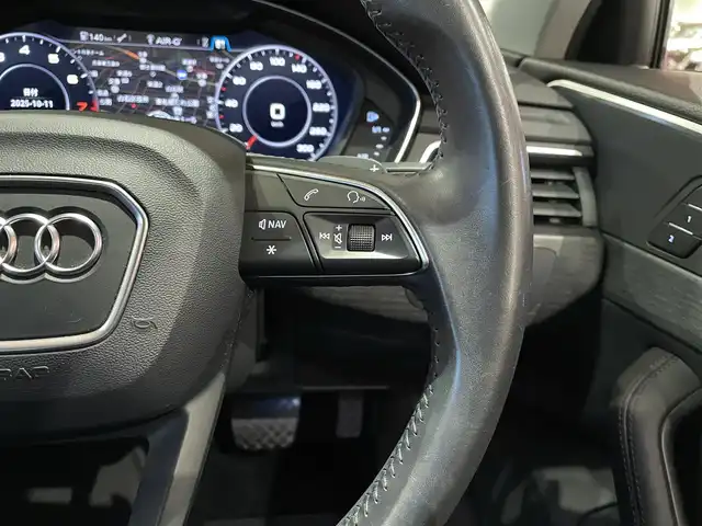 アウディ Ａ４ 2．0 TFSI クワトロ 道央・札幌 2016(平28)年 4.5万km グレイシアホワイトメタリック グレイシアホワイトメタリック/ラグジュアリーパッケージ/　・パーシャルレザー/　・シートヒーター/　・デコラティブパネルオークナチュラルグレー/　・LEDリヤコンビネーションライト/　・LEDインテリアライティング/バーチャルコックピット/アシスタンスパッケージ/　・サラウンドビューカメラ/　・アウディプレセンスリヤ/　・アウディサイドアシスト/　・サイドエアバック(リヤ)/　・パークアシスト/マトリクスLEDヘッドライト/純正メモリナビ/フルセグTV/CD/DVD/SD/USB/Bluetooth