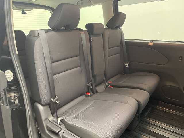 日産 セレナ X Vセレクション 愛媛県 2017(平29)年 5.3万km ダイヤモンドブラック 純正ナビ/Bluetooth/フルセグ/プロパイロット/フリップダウンモニター/両側電動スライドドア/全周囲カメラ/衝突被害軽減ブレーキ/レーンキープアシスト/前後コーナーセンサー/LEDヘッドライト/オートライト/ドライブレコーダー/ETC/ウォークスルー/プッシュスタート/保証書/取扱説明書