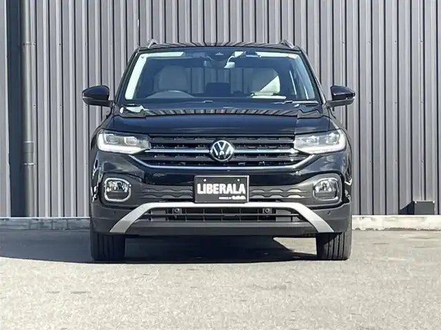 フォルクスワーゲン ＶＷ Ｔ－クロス TSI スタイル 福島県 2022(令4)年 1.4万km ディープブラックパールエフェクト デザインパッケージ/・専用コンビシート/・専用18インチAW/・専用ダッシュパッド/・専用ドアミラー/アダプティブクルーズコントロール/レーンキープ/ブラインドスポット/デジタルメーター/純正ナビ/バックカメラ/AppleCarPlay/ETC/LEDオートライト/パドルシフト/前後ドライブレコーダー/コーナーセンサー/スマートキー/取扱説明書/スペアキー