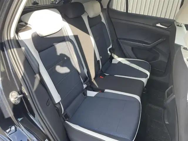 フォルクスワーゲン ＶＷ Ｔ－クロス TSI スタイル 福島県 2022(令4)年 1.4万km ディープブラックパールエフェクト デザインパッケージ/・専用コンビシート/・専用18インチAW/・専用ダッシュパッド/・専用ドアミラー/アダプティブクルーズコントロール/レーンキープ/ブラインドスポット/デジタルメーター/純正ナビ/バックカメラ/AppleCarPlay/ETC/LEDオートライト/パドルシフト/前後ドライブレコーダー/コーナーセンサー/スマートキー/取扱説明書/スペアキー