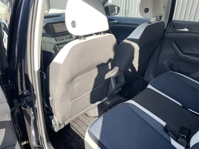 フォルクスワーゲン ＶＷ Ｔ－クロス TSI スタイル 福島県 2022(令4)年 1.4万km ディープブラックパールエフェクト デザインパッケージ/・専用コンビシート/・専用18インチAW/・専用ダッシュパッド/・専用ドアミラー/アダプティブクルーズコントロール/レーンキープ/ブラインドスポット/デジタルメーター/純正ナビ/バックカメラ/AppleCarPlay/ETC/LEDオートライト/パドルシフト/前後ドライブレコーダー/コーナーセンサー/スマートキー/取扱説明書/スペアキー