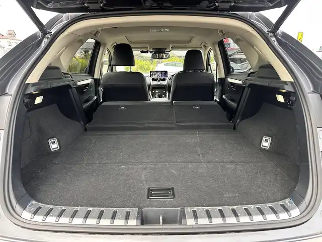 レクサス ＮＸ 300h バージョンL 宮城県 2019(平31)年 6.5万km マーキュリーグレーマイカ マークレビンソンプレミアムサラウンドサウンドシステム/パノラミックビューモニター＋パーキングサポートブレーキ（静止物）/ムーンルーフ/ルーフレール/ワイヤレス充電/＝＝＝/セーフティシステムプラス/・プリクラッシュセーフティ/・レーンディパーチャーアラート/・アダプティブハイビームシステム/・レーダークルーズコントロール/純正ナビ/・CD/DVD/・Bluetooth/・フルセグTV/ビルトインETC2.0/ドライブレコーダー/AC100V/100W電源/ハンズフリーパワーバックドア/本革シート/シートヒーター（前席/後席）/ベンチレーション（前席）/パワーシート（運転席メモリー機能付）/電動格納/リクライニング機能付6:4分割可倒式シート（リア）/革巻きステアリング/ステアリングヒーター/パドルシフト/電動パーキングブレーキ/ブレーキホールド/角型3眼LEDヘッドランプ/フォグランプ/オートライト/スマートキー＆プッシュスタート/純正18インチAW/純正フロアマット/W/サイド/カーテン/ニーエアバッグ