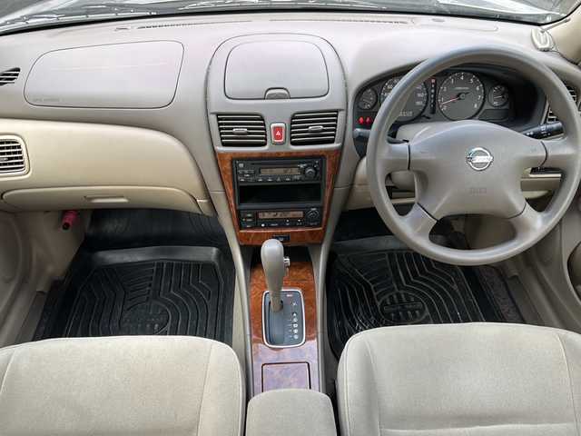 日産 ブルーバード シルフィ 18Vi－4 道央・札幌 2003(平15)年 4.8万km チタニウムシルバー カーオーディオ（FM/AM/CD)/オートライト/エンジンスターター/電動格納ミラー/パワーウィンドウ/デフロスター/純正マット/ラバーマット/積込冬タイヤ