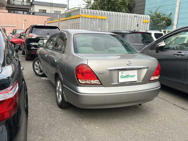 日産 ブルーバード シルフィ 18Vi－4 道央・札幌 2003(平15)年 4.8万km チタニウムシルバー カーオーディオ（FM/AM/CD)/オートライト/エンジンスターター/電動格納ミラー/パワーウィンドウ/デフロスター/純正マット/ラバーマット/積込冬タイヤ