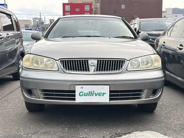 日産 ブルーバード シルフィ 18Vi－4 道央・札幌 2003(平15)年 4.8万km チタニウムシルバー カーオーディオ（FM/AM/CD)/オートライト/エンジンスターター/電動格納ミラー/パワーウィンドウ/デフロスター/純正マット/ラバーマット/積込冬タイヤ