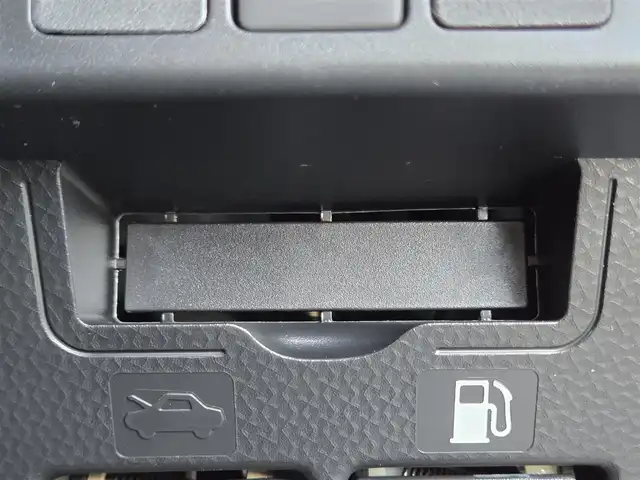 ダイハツ トール カスタムG ターボ 東京都 2025(令7)年 0.1千km ブラックマイカメタリック/パールホワイトⅢ 2トーン 登録済未使用車/スマートアシスト/・衝突回避ブレーキ/・誤発進抑制制御/・車線逸脱抑制機能/・車線逸脱警報機能/・先行車発進お知らせ機能/・アダプティブクルーズコントロール/・コーナーセンサー/・パノラマモニター/プッシュスタート/アイドリングストップ/純正9インチディスプレイオーディオ/【AM/FM/フルセグTV/Bluetooth/USB/iPod/HDMI】/・AppleCarPlay/AndroidAuto/両側電動スライドドア/後席ロールサンシェード/LEDヘッドライト/フォグランプ/オートライト/ISOFIX/15インチ純正アルミホイール/スマートキー/スペアキー×1/取扱説明書/保証書