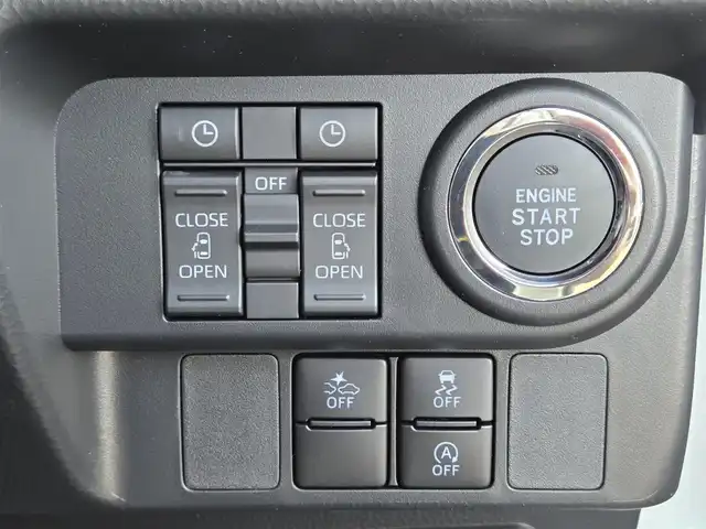 ダイハツ トール カスタムG ターボ 東京都 2025(令7)年 0.1千km ブラックマイカメタリック/パールホワイトⅢ 2トーン 登録済未使用車/スマートアシスト/・衝突回避ブレーキ/・誤発進抑制制御/・車線逸脱抑制機能/・車線逸脱警報機能/・先行車発進お知らせ機能/・アダプティブクルーズコントロール/・コーナーセンサー/・パノラマモニター/プッシュスタート/アイドリングストップ/純正9インチディスプレイオーディオ/【AM/FM/フルセグTV/Bluetooth/USB/iPod/HDMI】/・AppleCarPlay/AndroidAuto/両側電動スライドドア/後席ロールサンシェード/LEDヘッドライト/フォグランプ/オートライト/ISOFIX/15インチ純正アルミホイール/スマートキー/スペアキー×1/取扱説明書/保証書