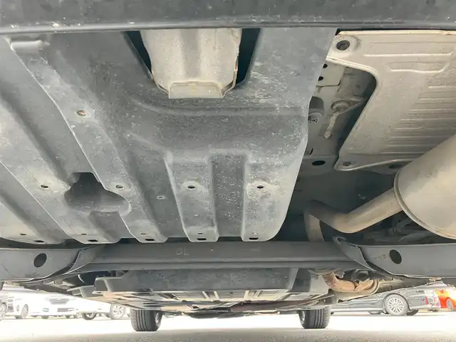 ホンダ フリード ハイブリット EX 静岡県 2017(平29)年 9.6万km クリスタルブラックパール 純正9インチナビ(CD/DVD/BT/フルセグ)/バックカメラ/エンジンスタートボタン/パワーステアリング/パワーウィンドウ/寒冷地仕様/アイドリングストップ/スマートキー/スペアキー１本/オートエアコン/レーダークルーズコントロール/後席モニター(VM-185EN)/純正ETC/ドライブレコーダー/ウォークスルー/社外フロアマット/ハーフレザーシート/D席N席シートヒーター/両側パワースライドドア/社外アルミホイール/ABS/横滑り防止装置/レーンキープアシスト/オートライト/LEDヘッドライト/W+サイドエアバッグ/カーテンエアバッグ/衝突軽減システム/パワステ不調(カクカクする)