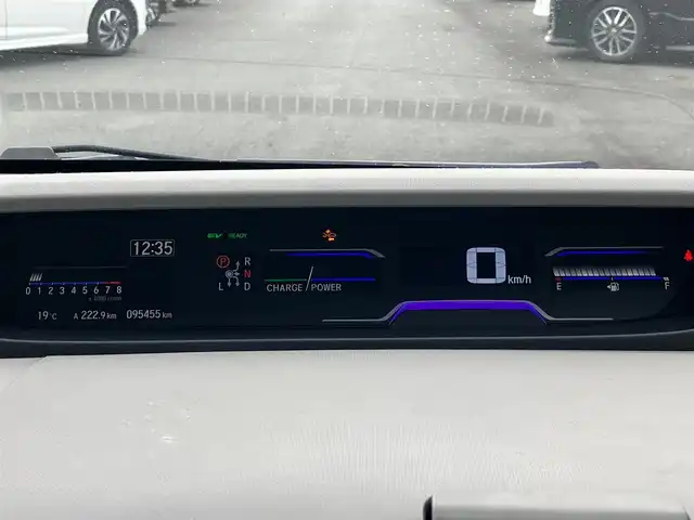 ホンダ フリード ハイブリット EX 静岡県 2017(平29)年 9.6万km クリスタルブラックパール 純正9インチナビ(CD/DVD/BT/フルセグ)/バックカメラ/エンジンスタートボタン/パワーステアリング/パワーウィンドウ/寒冷地仕様/アイドリングストップ/スマートキー/スペアキー１本/オートエアコン/レーダークルーズコントロール/後席モニター(VM-185EN)/純正ETC/ドライブレコーダー/ウォークスルー/社外フロアマット/ハーフレザーシート/D席N席シートヒーター/両側パワースライドドア/社外アルミホイール/ABS/横滑り防止装置/レーンキープアシスト/オートライト/LEDヘッドライト/W+サイドエアバッグ/カーテンエアバッグ/衝突軽減システム/パワステ不調(カクカクする)