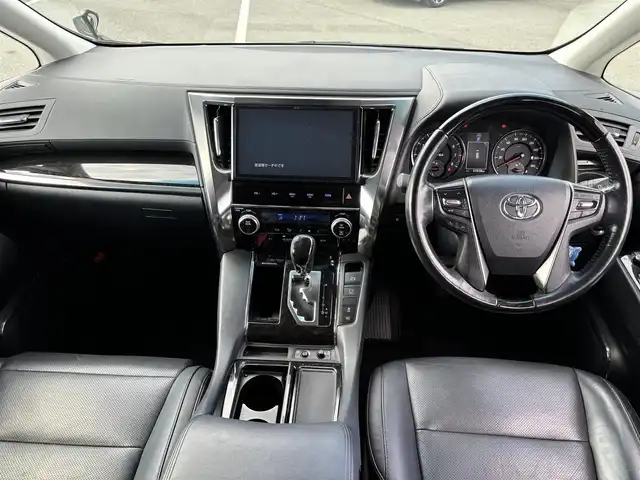 トヨタ アルファード S Cパッケージ 宮城県 2017(平29)年 6.7万km ブラック サンルーフ/純正10インチナビ（NSZN-Z66T）/（フルセグ/BT/CD/DVD）/純正12インチフリップダウンモニター（V12T-R66C）/クルーズコントロール/バックカメラ/パワーバックドア/両側パワースライドドア/レザーシート（ブラック）/運転席メモリシート/全席パワーシート/前席シートヒーター/ステアリングヒーター/後席サンシェード/前方ドライブレコーダー（DRT-H66A)/ETC/純正18インチAW/スペアキーX1